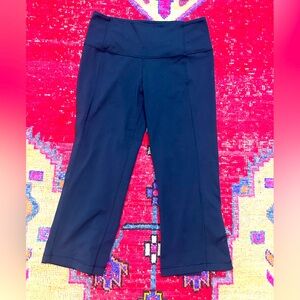 LULULEMON cropped high waisted black leggings sz 8